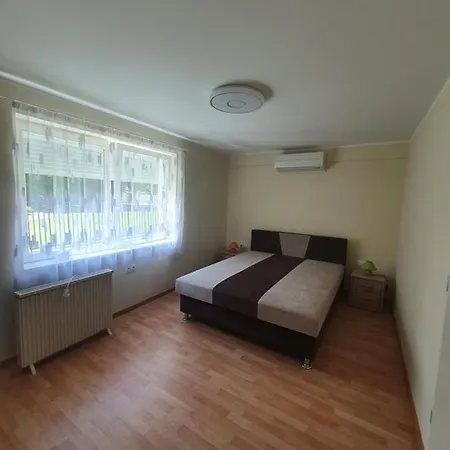 Napfeny Vendeghaz Holiday home