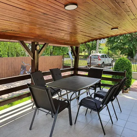 Дом отдыха Napfeny Vendeghaz *