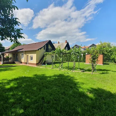 Napfeny Vendeghaz * Вонярцвашхедь