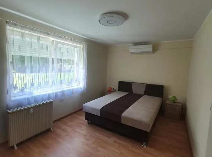 Napfeny Vendeghaz Tatil Evi