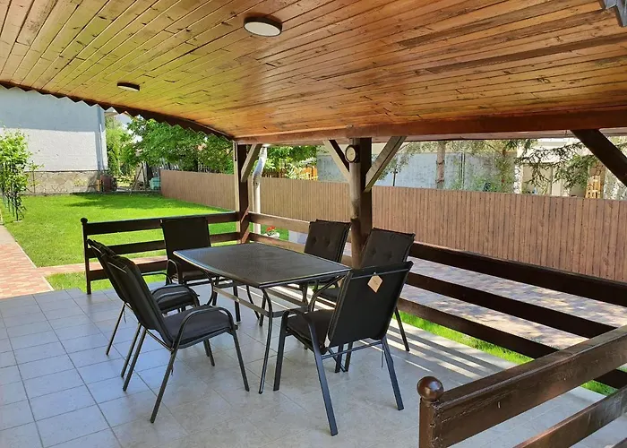 Napfeny Vendeghaz * Vonyarcvashegy